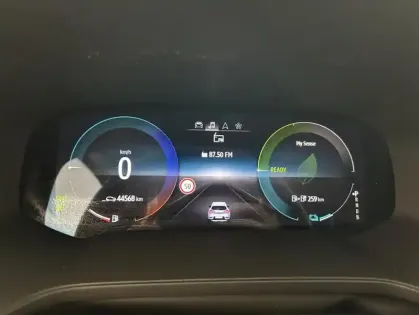 Photo 16 Renault Captur E-Tech hybride rechargeable 160 Techno 5p