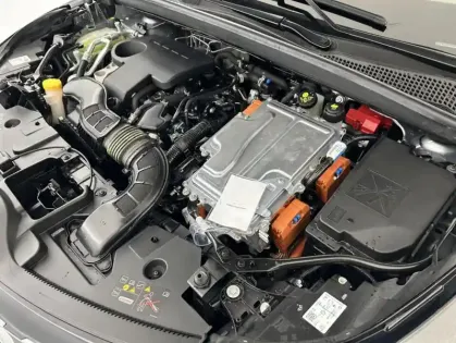 Photo 26 Renault Captur E-Tech hybride rechargeable 160 Techno 5p