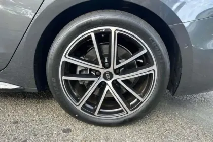 Photo 5 Audi A5 AVANT E HYBRID QUATTRO 299 CH S TRONI