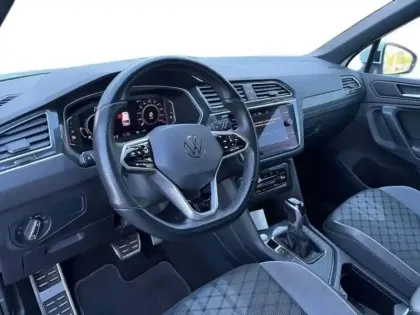 Photo 8 Volkswagen Tiguan 1.4 eHybrid 245ch DSG6 R-Line