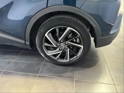Photo 9 Toyota C-HR  2.0 Hybride 184ch Design Ultimate E-CVT