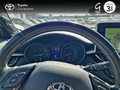 Photo 12 Toyota C-HR  122h Collection 2WD E-CVT RC18