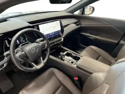 Photo 13 Lexus RX  450h+ Luxe 4WD MY24