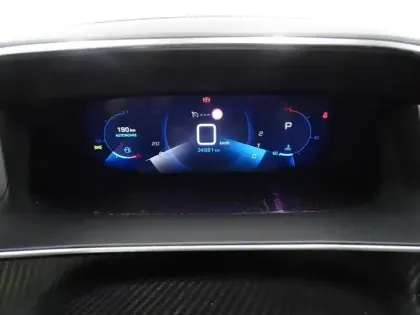 Photo 8 Peugeot 2008  1.2 PureTech 130ch S&S Allure Pack EAT8