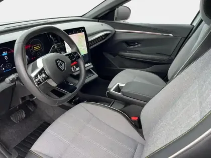 Photo 28 Renault Megane  E-Tech Electric EV60 220ch Techno super charge -C