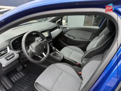 Photo 29 Renault Clio  1.6 E-Tech 145ch full hybrid Techno - 24