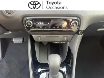 Photo 10 Toyota Yaris  130h Collection 5p MY26