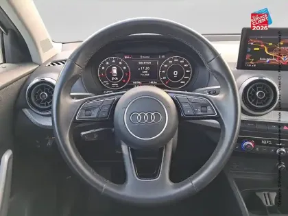 Photo 11 Audi Q2  35 TFSI 150ch Design Luxe S tronic 7