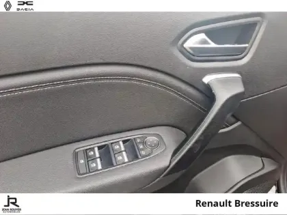 Photo 13 Renault Captur  1.6 E-Tech hybride 145ch Techno