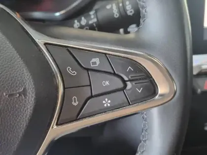 Photo 10 Renault Captur  1.6 E-Tech full hybrid 145ch Techno