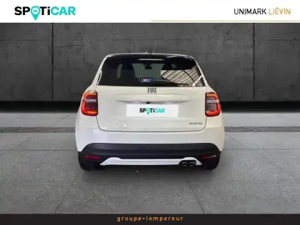Photo 5 Fiat 600  1.2 Hybrid Turbo 145ch Pop eDCT6 Step 2