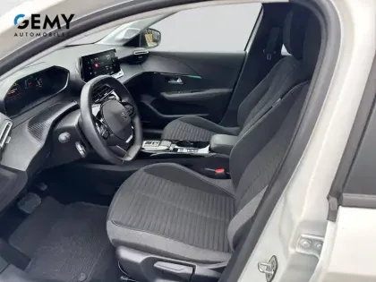 Photo 8 Peugeot 208  Electrique 50 kWh 136ch