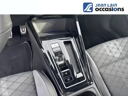 Photo 12 Volkswagen Golf  1.5 eTSI OPF 150 DSG7