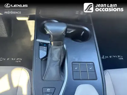 Photo 12 Lexus UX  250h 2WD