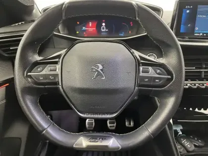 Photo 22 Peugeot 208  PureTech 100 S&S BVM6