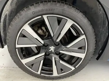 Photo 15 Peugeot 208  PureTech 100 S&S BVM6