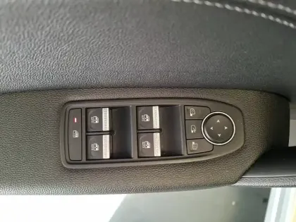 Photo 16 Renault Captur  TCe 90