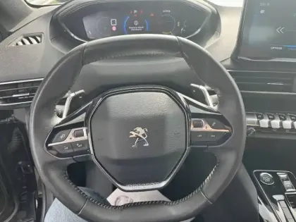 Photo 8 Peugeot 3008  Hybrid 136 e-DCS6