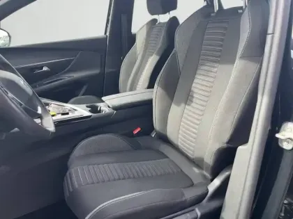 Photo 10 Peugeot 3008  Hybrid 136 e-DCS6