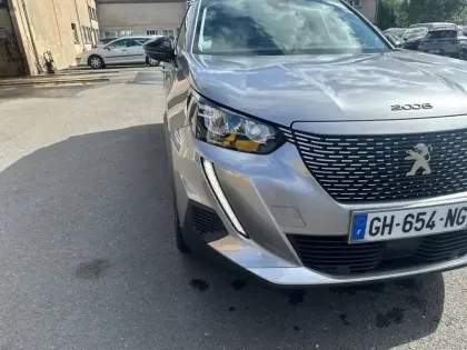 Photo 15 Peugeot 2008  Electrique 136 ch