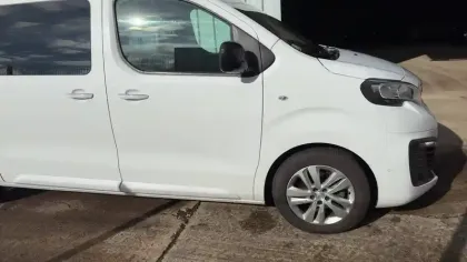 Photo 6 Peugeot Expert  CA FIXE M ELECTRIQUE 75KWH 136CH