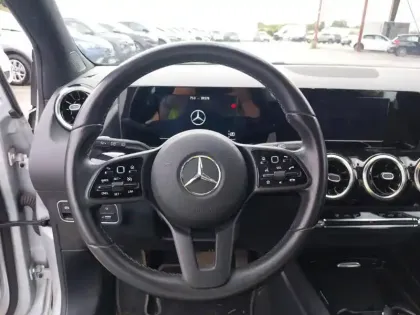 Photo 10 Mercedes Classe B  180 7G-DCT