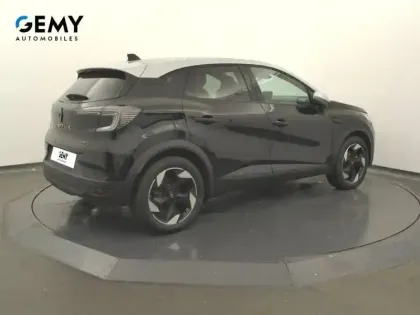 Photo 17 Renault Captur  E-Tech full hybrid 160 ch