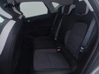 Photo 9 Renault Captur  E-Tech full hybrid 145