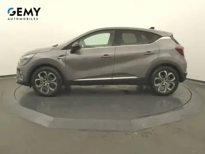 Photo 18 Renault Captur  E-Tech full hybrid 145