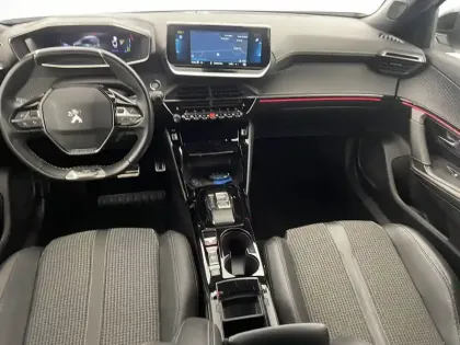 Photo 29 Peugeot 2008  Electrique 136 ch