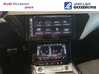 Photo 15 Audi E-tron Q8  55 408 ch 114 kWh Quattro