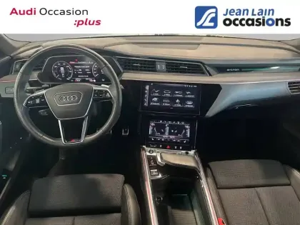 Photo 17 Audi E-tron Q8  55 408 ch 114 kWh Quattro