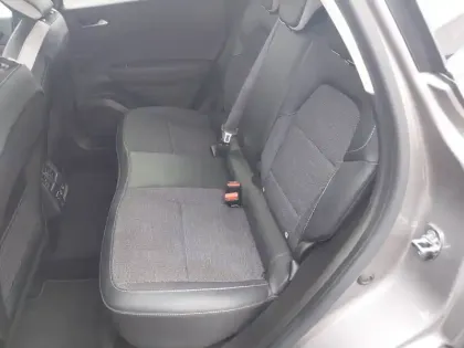Photo 11 Renault Captur  E-Tech full hybrid 145