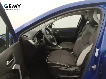 Photo 23 Renault Captur  E-Tech full hybrid 145