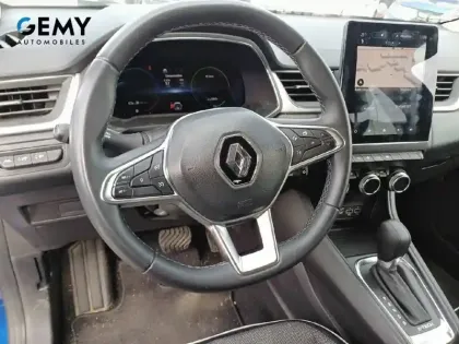 Photo 12 Renault Captur  E-Tech full hybrid 145