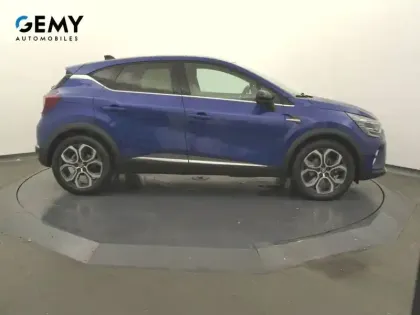Photo 18 Renault Captur  E-Tech full hybrid 145