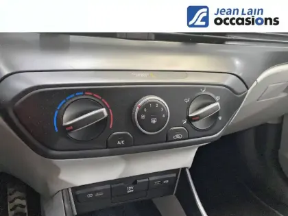 Photo 13 Hyundai Bayon  1.0 T-GDi 100 Hybrid 48V