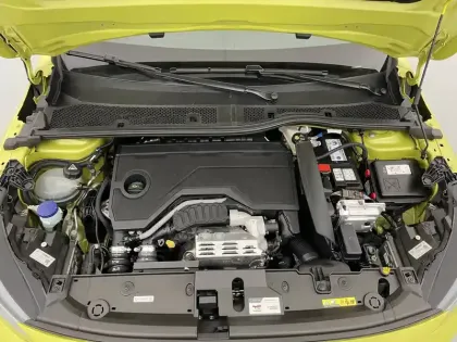 Photo 20 Peugeot 208  Hybrid 100 e-DCS6