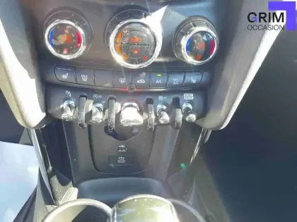 Photo 8 Mini Mini Hatch 3 Portes Cooper 136 ch DKG7