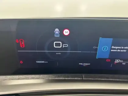 Photo 30 Peugeot 5008  Hybrid 145 ch e-DCS6