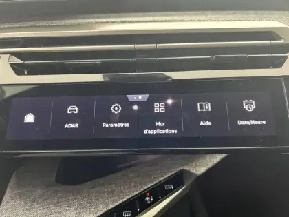 Photo 47 Peugeot 5008  Hybrid 145 ch e-DCS6