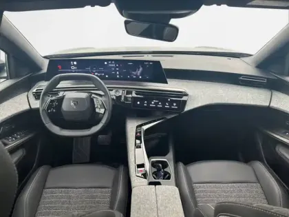 Photo 28 Peugeot 5008  Hybrid 145 ch e-DCS6