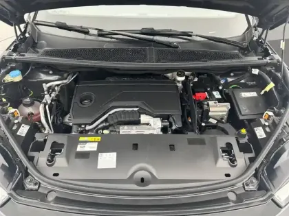 Photo 49 Peugeot 5008  Hybrid 145 ch e-DCS6