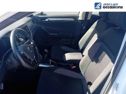 Photo 10 Volkswagen T-roc  1.0 TSI 110 Start/Stop BVM6