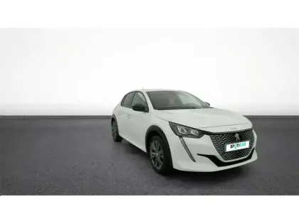 Photo 11 Peugeot 208  Electrique 50 kWh 136ch