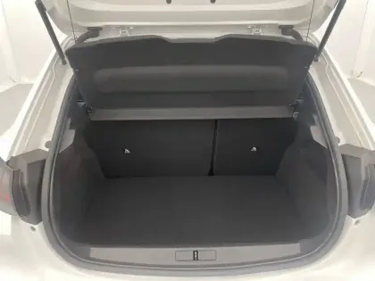 Photo 12 Peugeot 208  Electrique 50 kWh 136ch