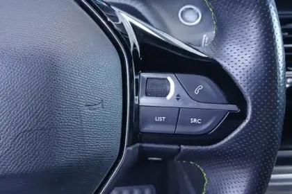 Photo 58 Peugeot 208  Electrique 50 kWh 136ch