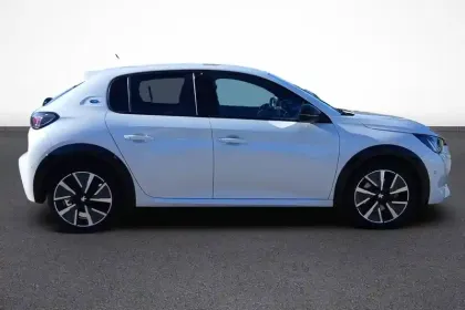 Photo 29 Peugeot 208  Electrique 50 kWh 136ch