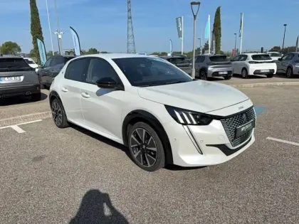 Photo 12 Peugeot 208  Electrique 50 kWh 136ch