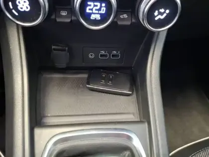 Photo 34 Renault Captur  TCe 90